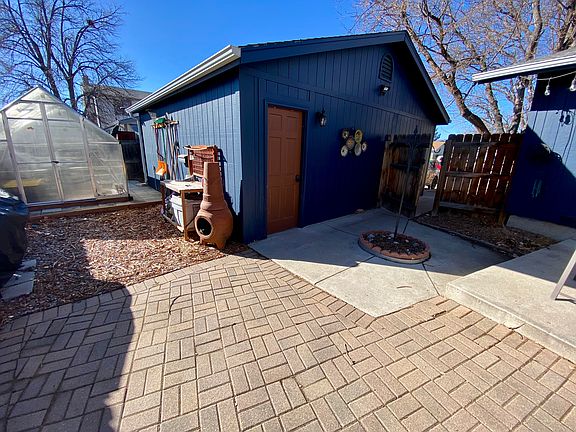 4th image of 6303 W 92nd Pl
