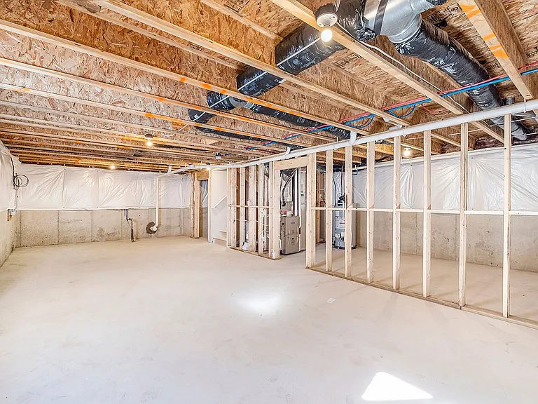 115 E Mason St — Photo 32