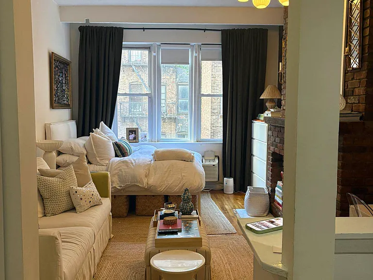 343 W 14th St #4RE — Photo 4