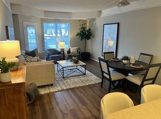 5480 Blackberry Trl #7D0401987, Inver Grove Heights, MN 55076