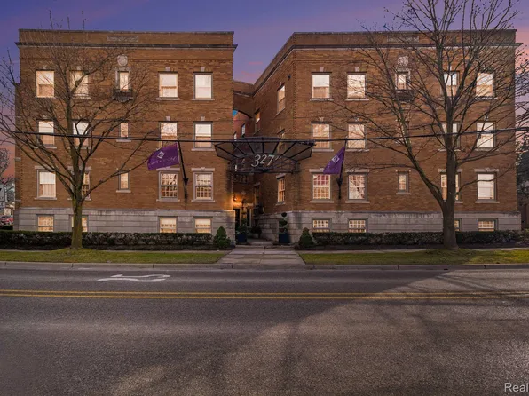 327 Southfield Rd Unit 18, Birmingham, MI 48009