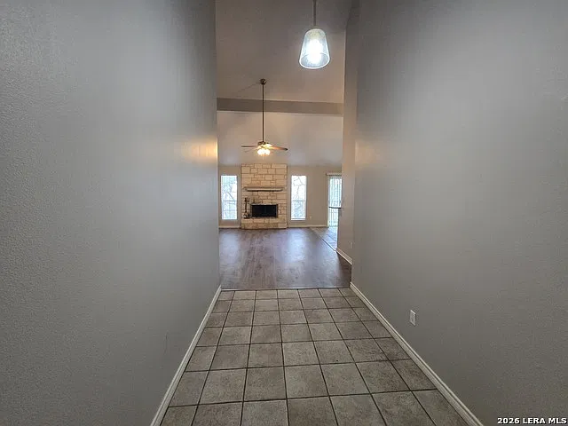 3 bed, 2.0 bath, 1200 sqft, $1,495 — Photo 2