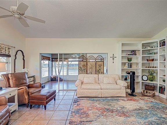 2nd image of 204 McGregor Park Cir