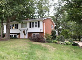 356 Hermitage Rd, Staunton, VA 24401
