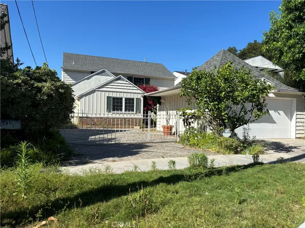 10037 Valley Spring Ln, North Hollywood, CA 91602