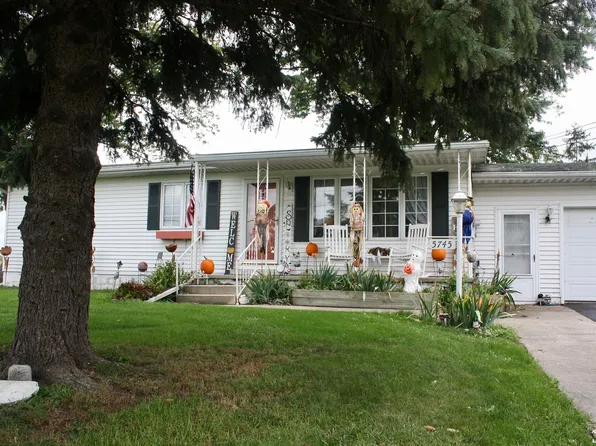 5745 S Otter Creek Rd, La Salle, MI 48145