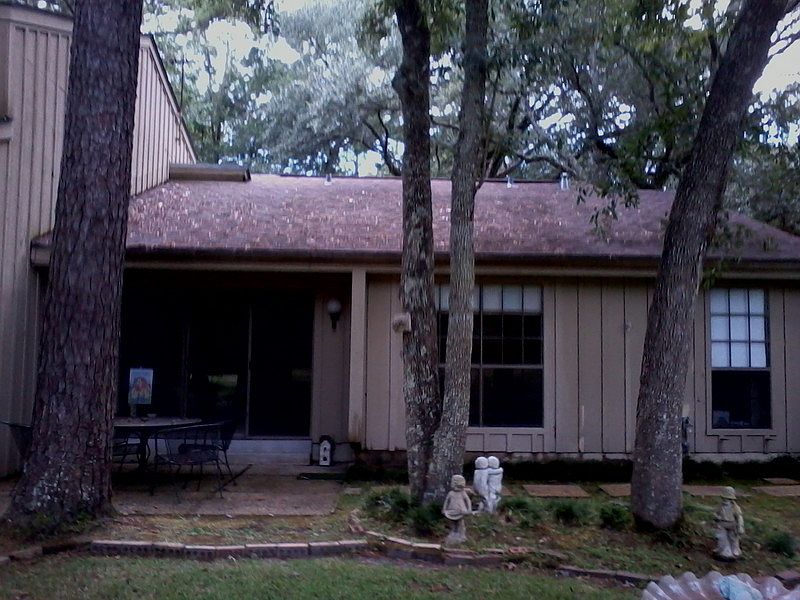 Rear view : Rear view of property
