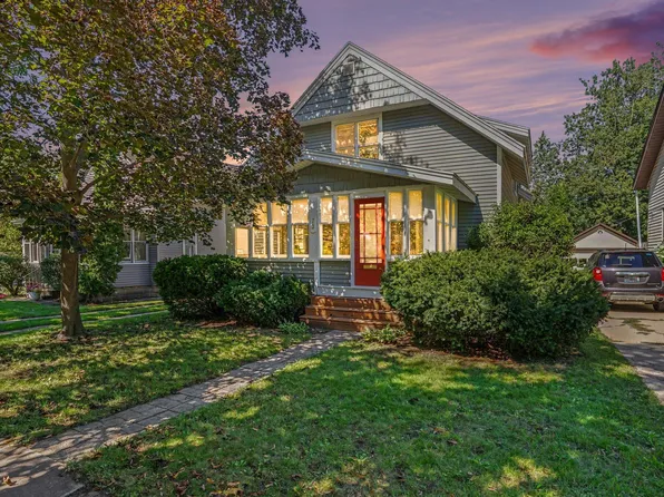 73 E 21st St, Holland, MI 49423