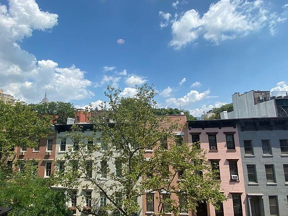 3rd image of 332 E 18th St APT 19
