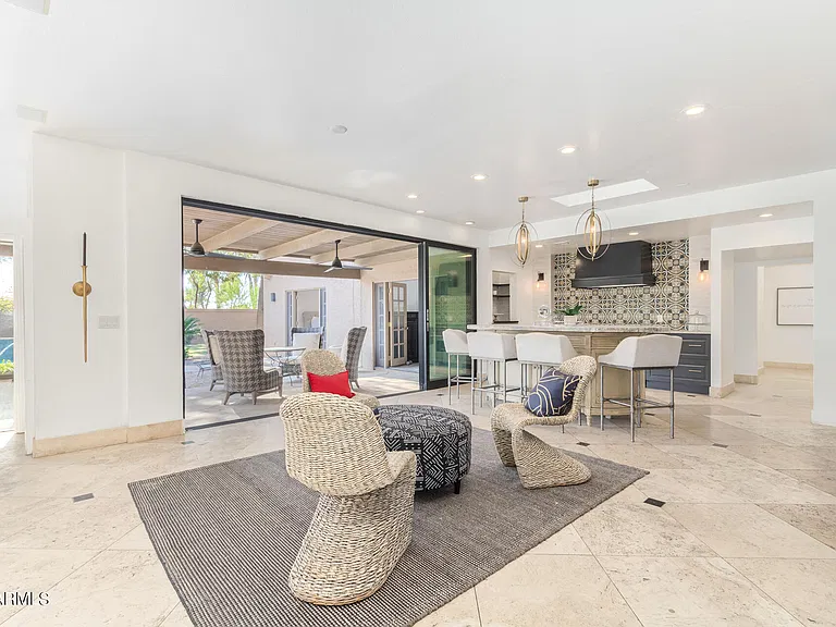 4450 E Camelback Rd #1 — Photo 18