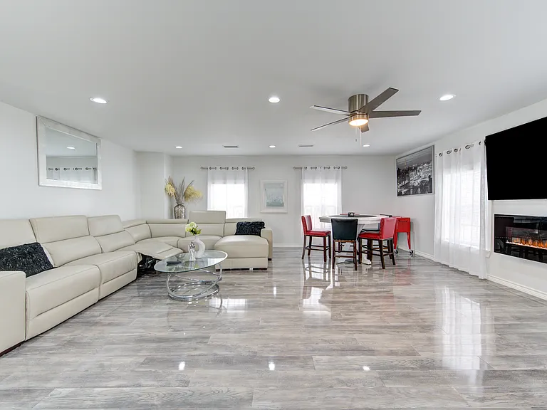 3140 Webster St — Photo 36