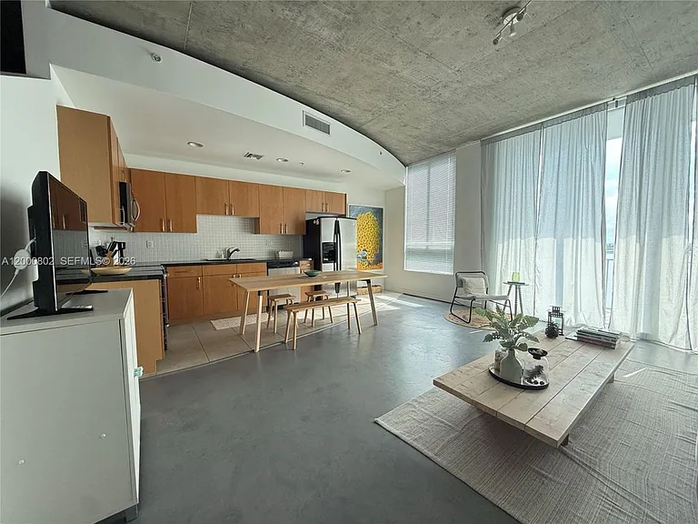 300 S Australian Ave #809 — Photo 2