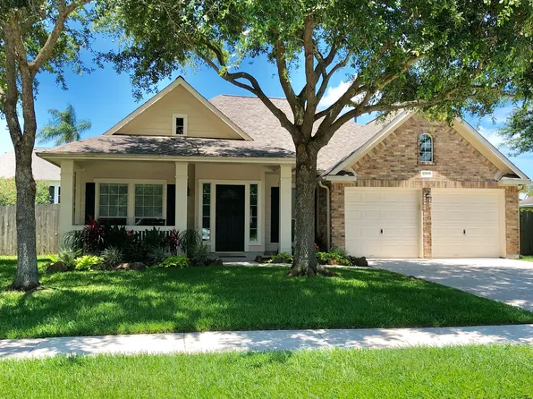 1209 Mystic Village Ln, Seabrook, TX 77586