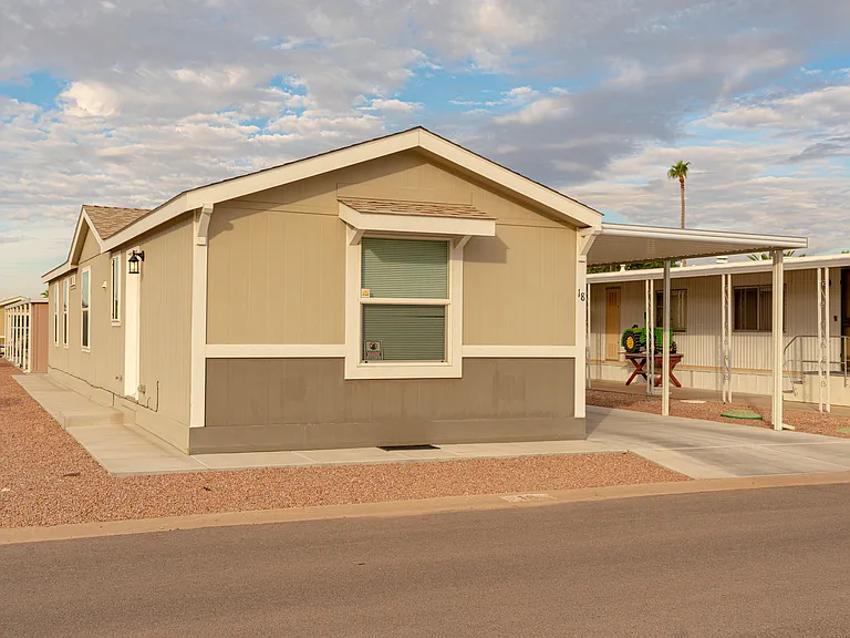 Lost Dutchman — Photo 16