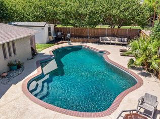 318 Randy Lee Ln, McKinney, TX 75071