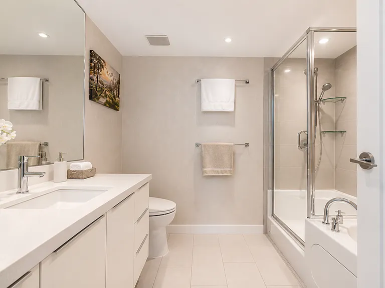 455 Beach Cres #XX — Photo 14