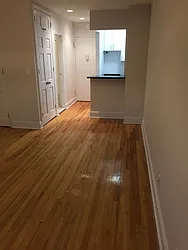 Rented by Metropolis Real Estate of Manhattan