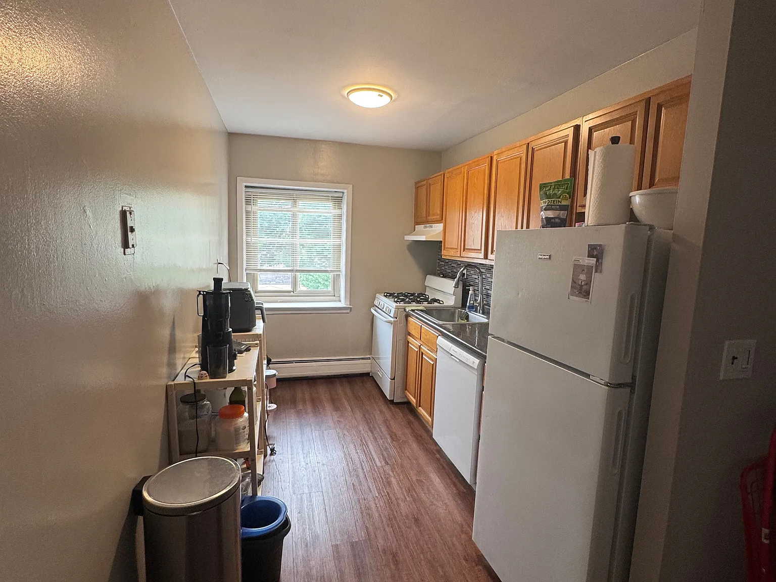 1 bed, 700 sqft, $1,950 — Photo 3