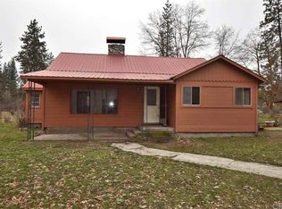 225 Potters Ln, Etna, CA 96027