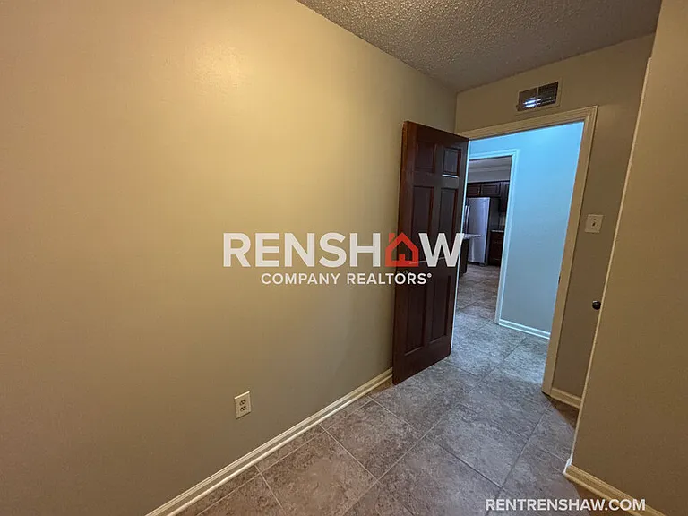 8223 Shady Fern Cv — Photo 16