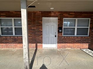 704 W Oak St #2-B, Rogers, AR 72756
