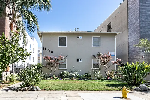11218 Morrison St #6 Photo 1
