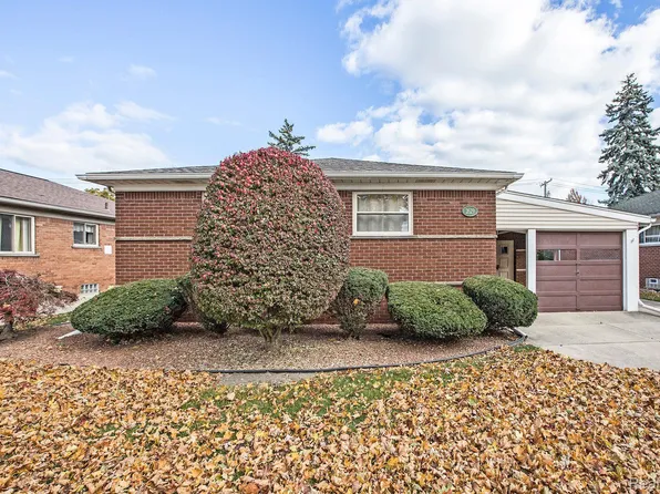 2629 Edsel St, Trenton, MI 48183