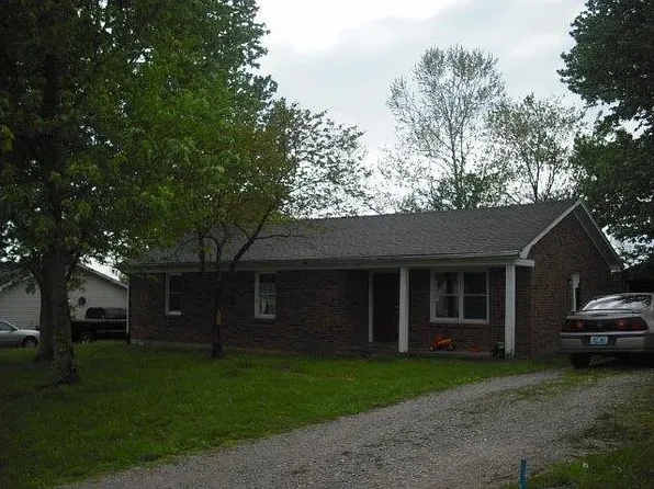 1037 Drury Ln, Lawrenceburg, KY 40342