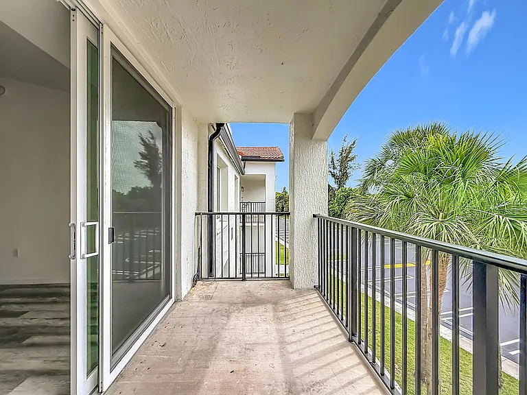 1119 Villa Ln #1119 — Photo 46