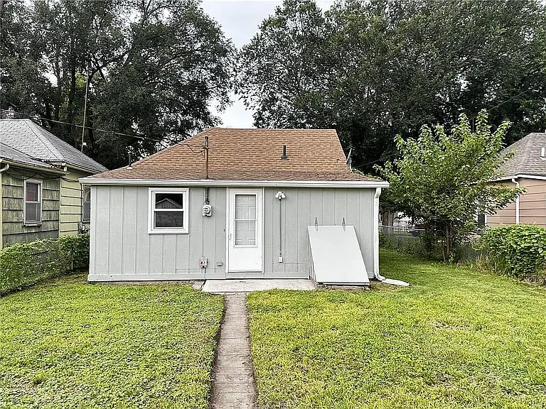 6401 Sherman St — Photo 24