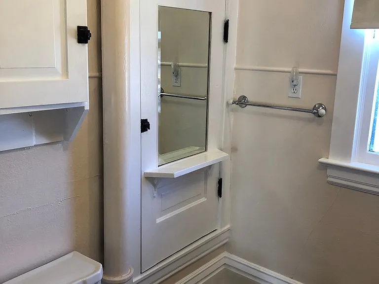 206 S 5th St — Photo 22