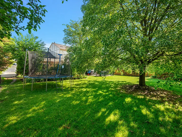 44831 Huntington Dr — Photo 6