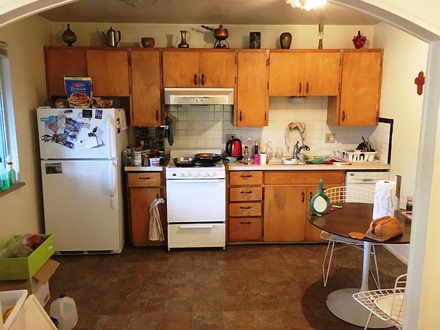 1250 Elder Ave. #6 kitchen