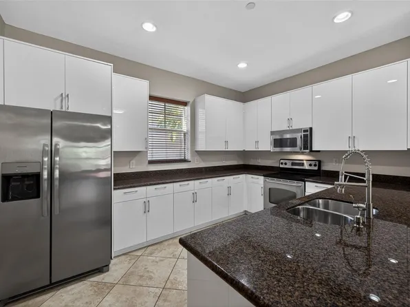 1033 NE 17th Way #1103, Fort Lauderdale, FL 33304