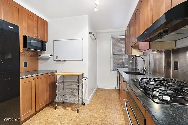 Sold by Corcoran | media 15