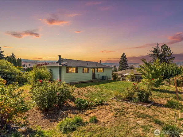 1711 7th Street NE, East Wenatchee, WA 98802