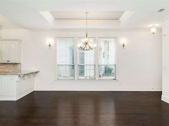 5th image of 3528 Rue Royal