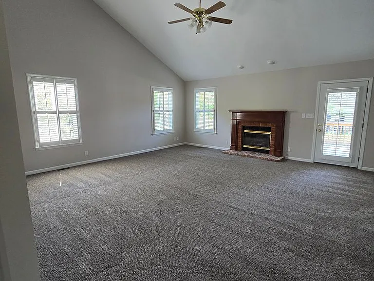 2710 Runnymeade Dr — Photo 6