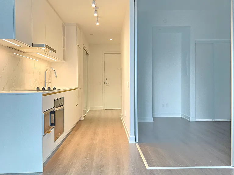 8 Wellesley St W #1607 — Photo 16