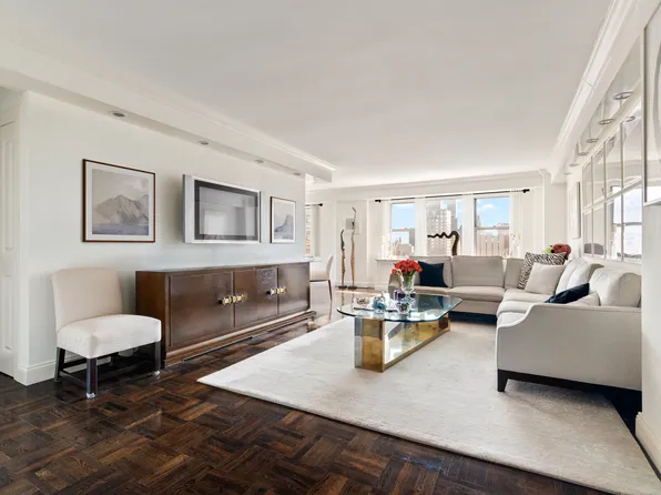 360 East 72nd Street image 1 of 9