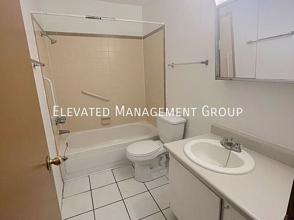 4th image of 3210 Tulane Dr NE Unit 43
