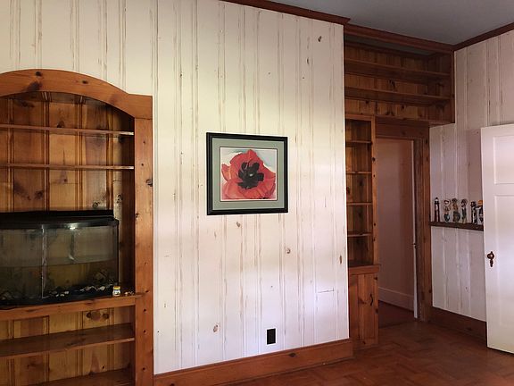 Distressed pine walls-Den