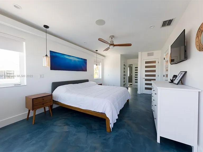 29517 Flying Cloud Ave — Photo 19