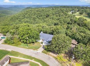 37 La Costa Dr, Holiday Island, AR 72631