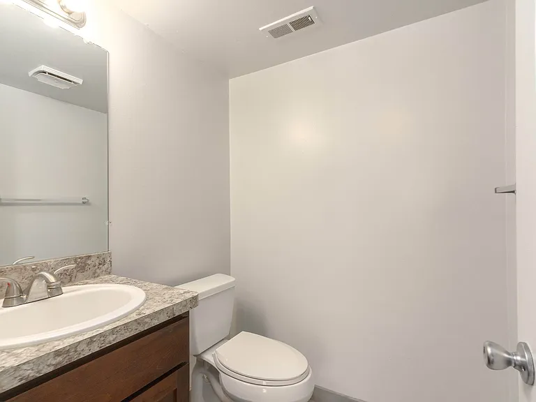Briarwood Apartments — Photo 18