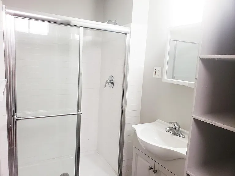 3218 Bishop St — Photo 10