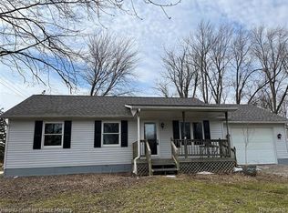 4515 State Rd, Fort Gratiot, MI 48059