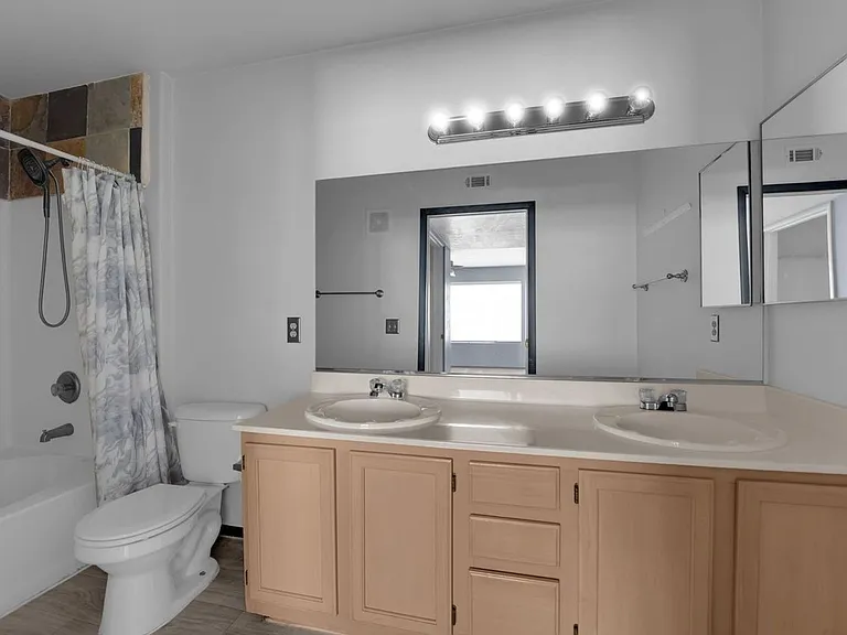 5710 E Tropicana Ave #2130 — Photo 8