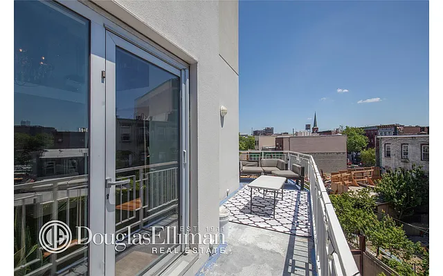 Sold by Douglas Elliman | media 19