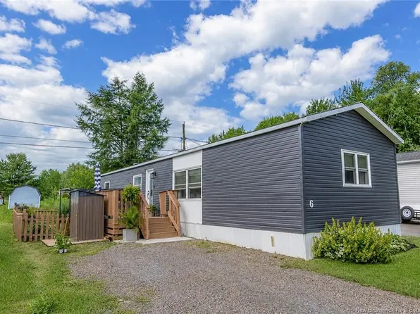 6 Holly Ct, Lincoln, NB E3B 6W3